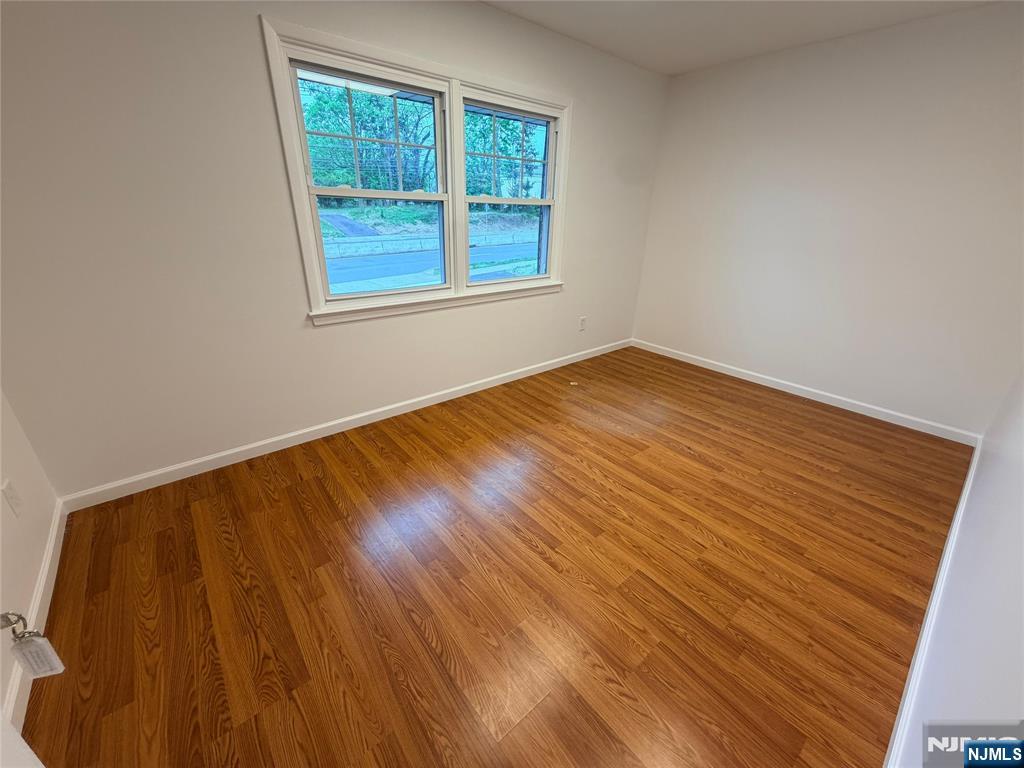 1310 Hamburg Turnpike - Photo 5