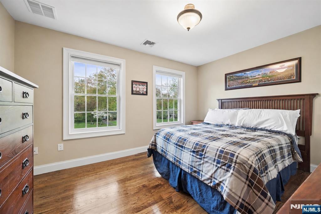 8 Forest Drive