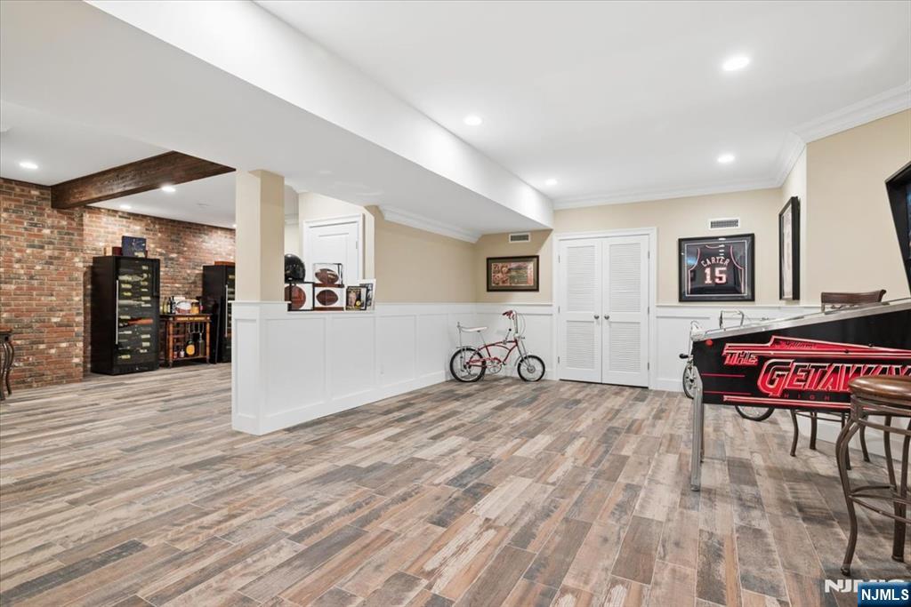 8 Forest Drive