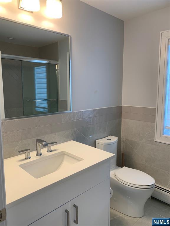 56 W Ruby, #2FL, Palisades Park, NJ 07650 Listing Photo  17