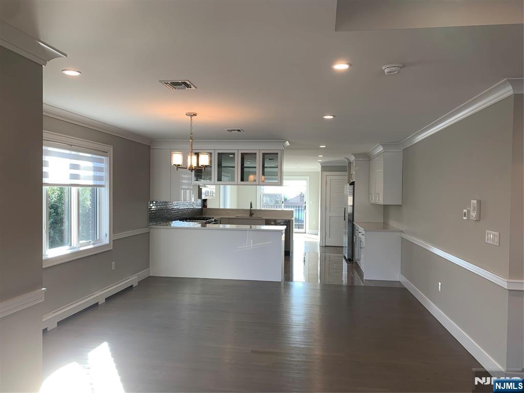 56 W Ruby, #2FL, Palisades Park, NJ 07650 Listing Photo  23