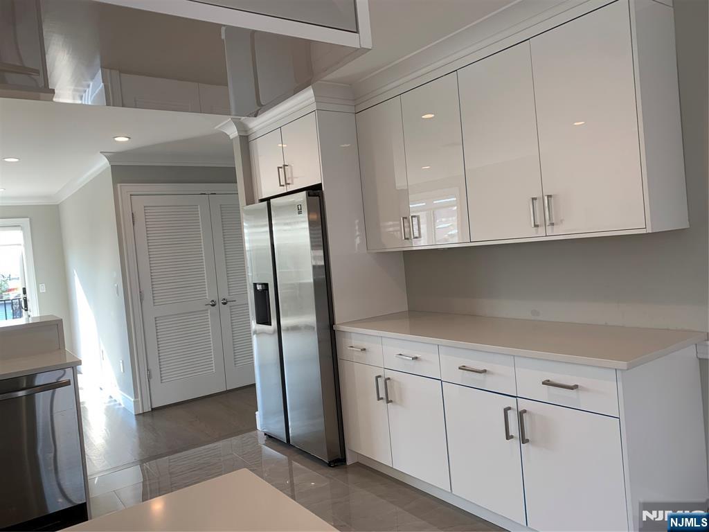 56 W Ruby, #2FL, Palisades Park, NJ 07650 Listing Photo  34