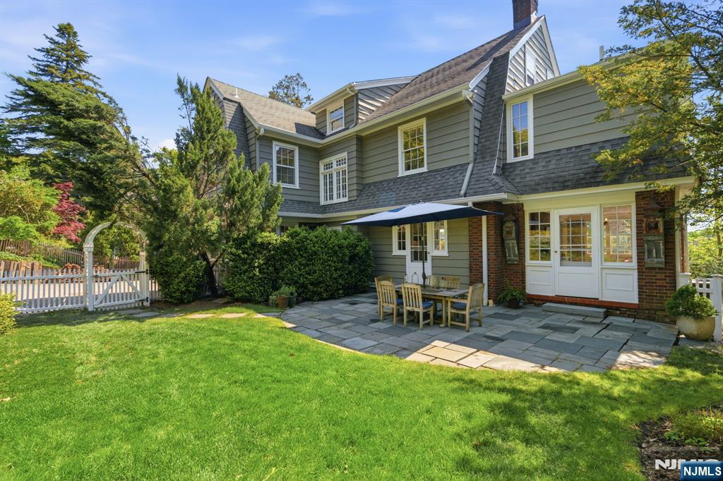 130 Mountain Avenue