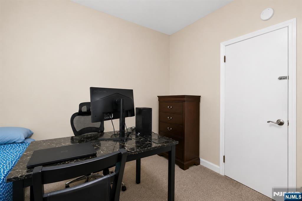 113 Wood Street — photo 24