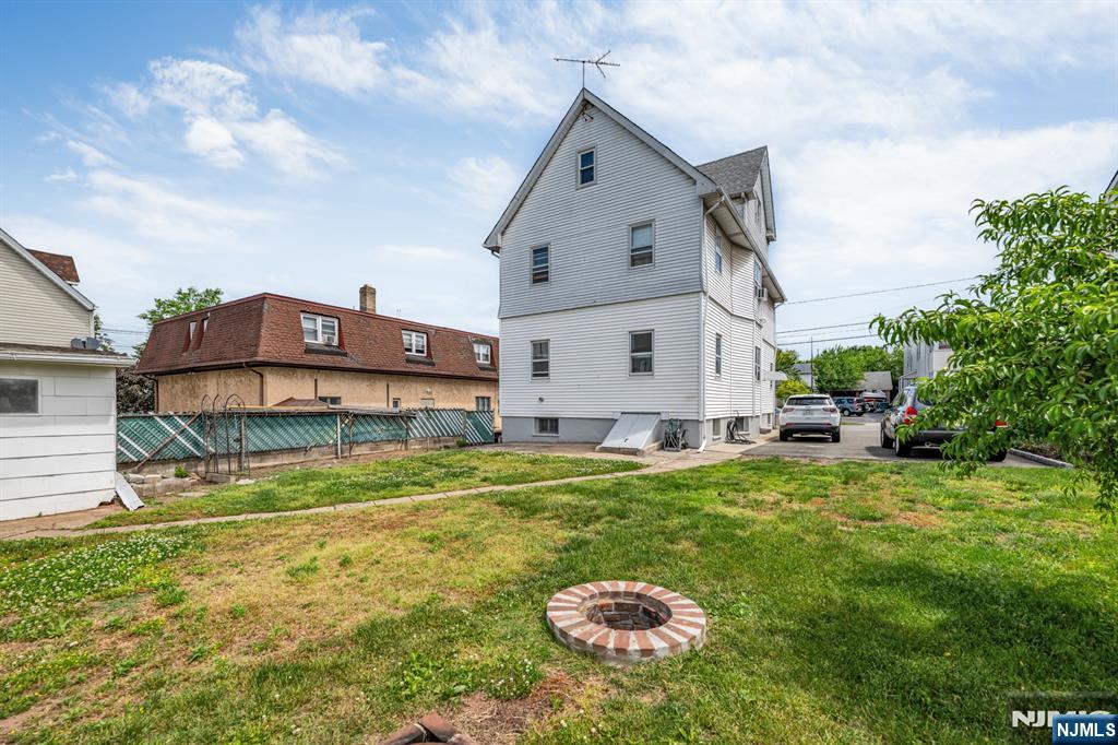 113 Wood Street — photo 34