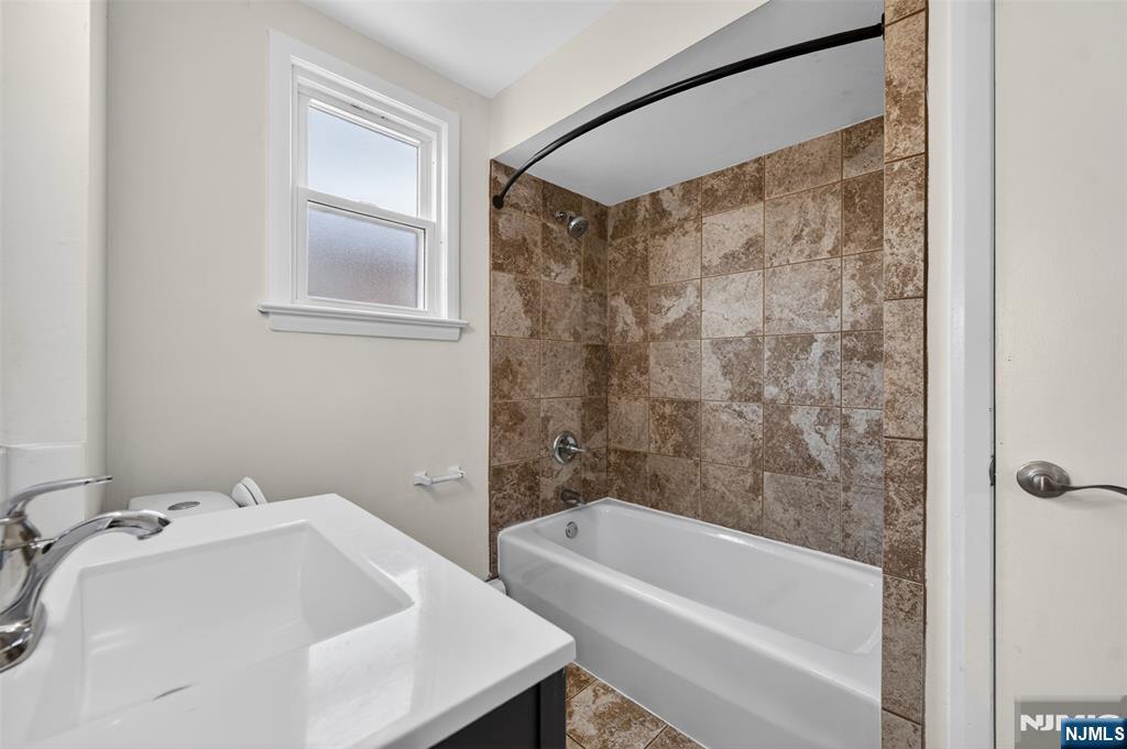 113 Wood Street — photo 6
