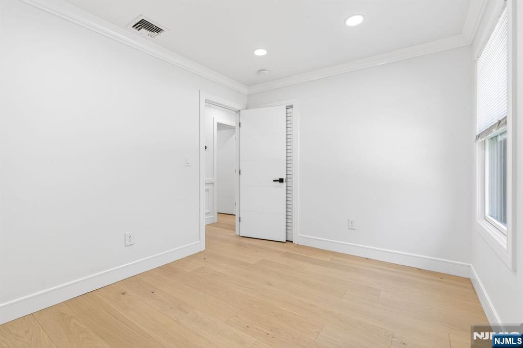 110 Central Avenue — photo 14