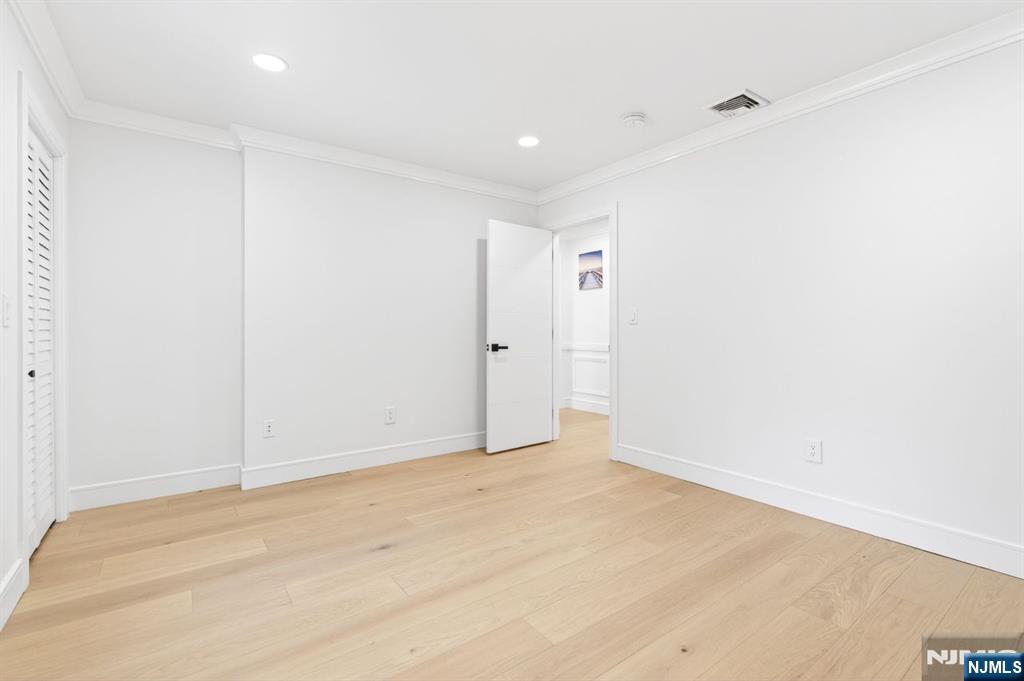 110 Central Avenue — photo 15