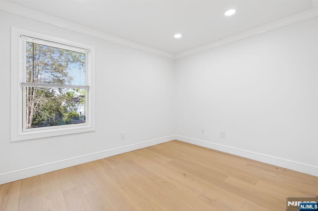 110 Central Avenue — photo 17