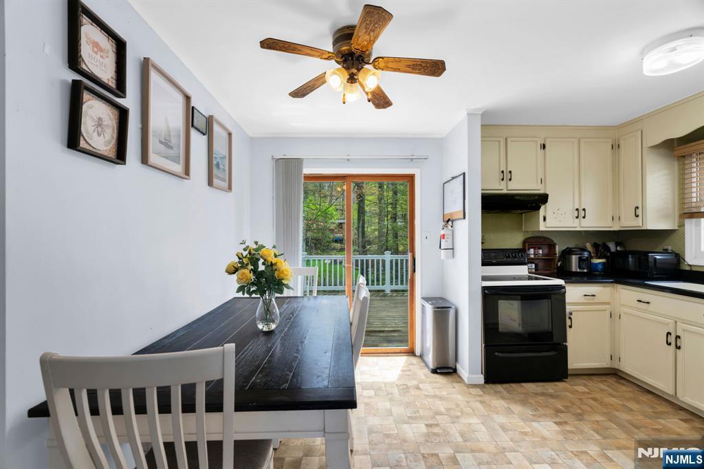 140 Papscoe Road, West Milford, NJ 07421 Listing Photo  15