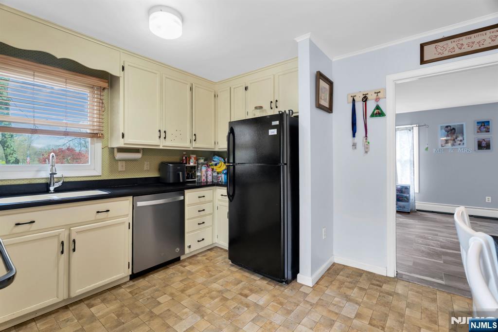 140 Papscoe Road, West Milford, NJ 07421 Listing Photo  19