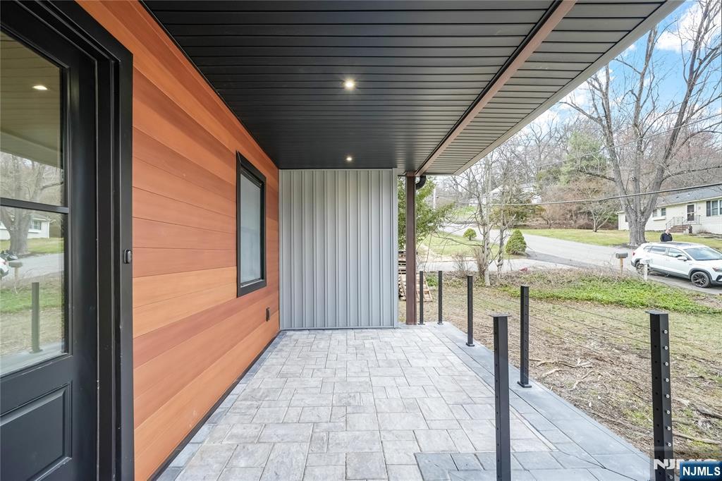 132 Upper High Crest Road