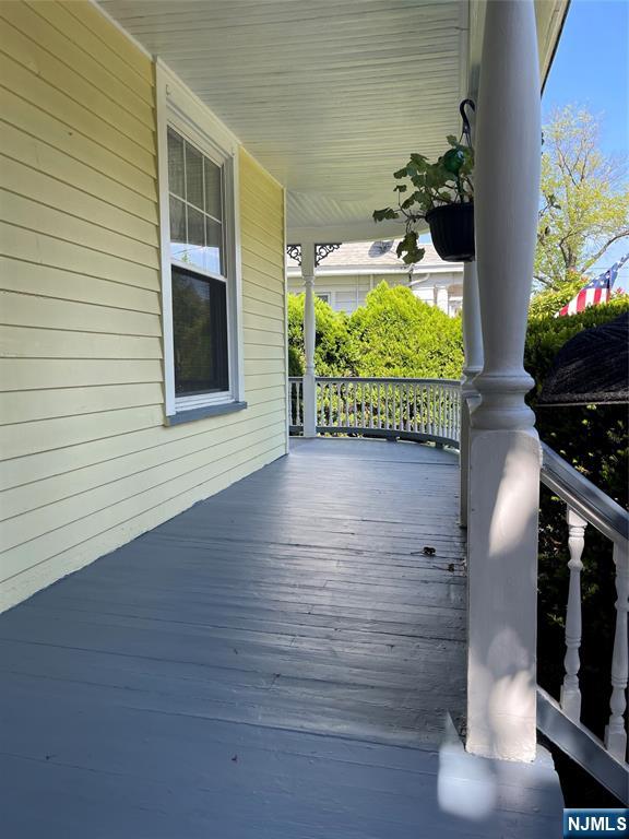 134 Harding Avenue - Photo 4