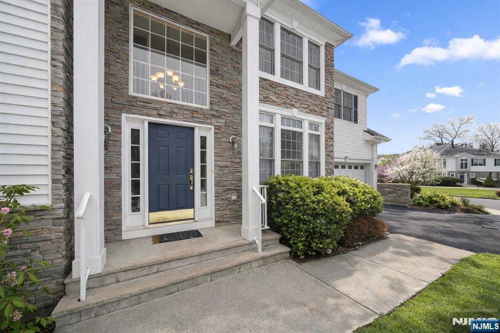 48 Bovensiepen Court - Photo 1
