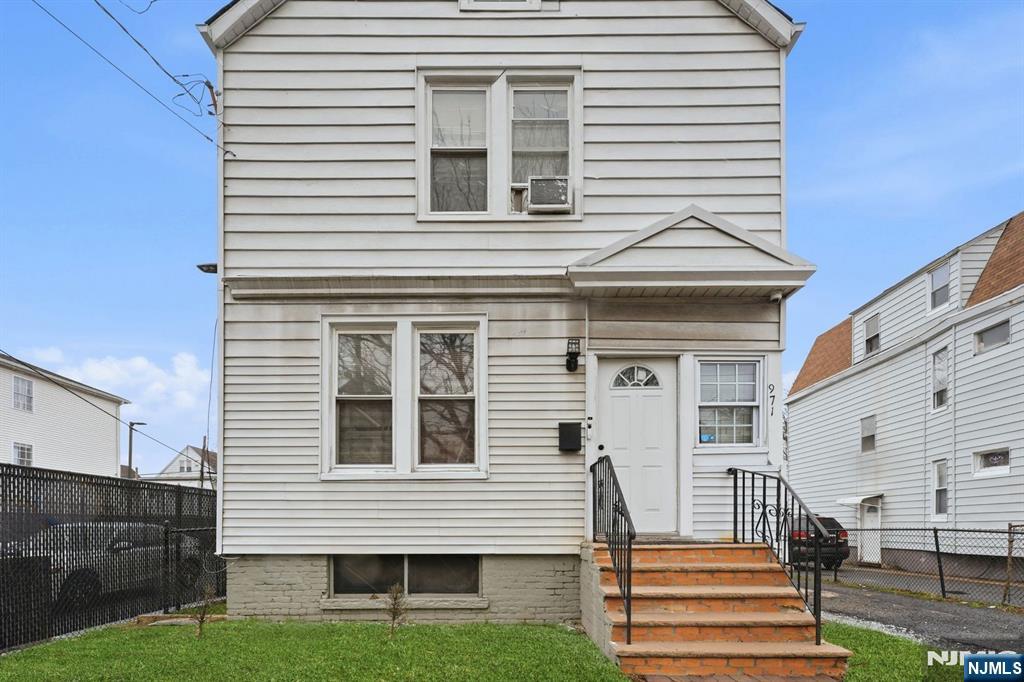 971 Grove Street - Photo 1