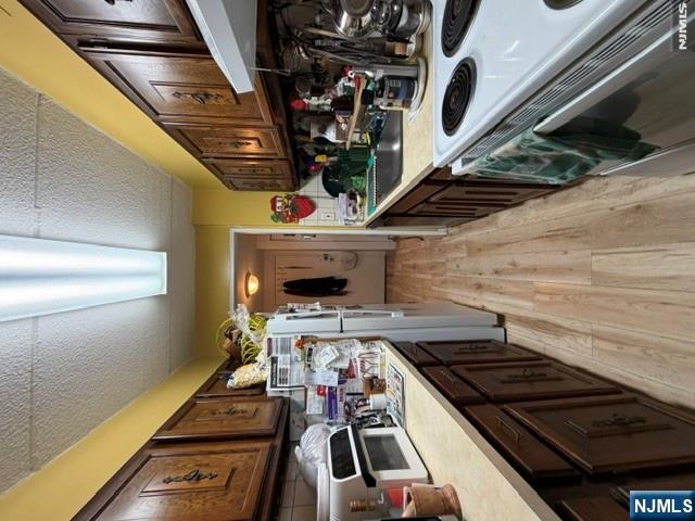 555 Gorge Road #4I