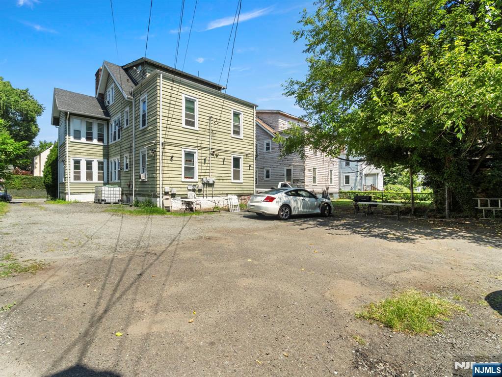 98 Ashland