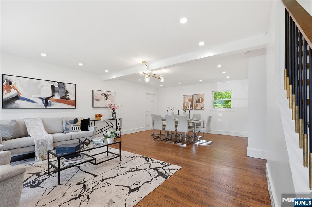 64 Longfellow Drive - Photo 4