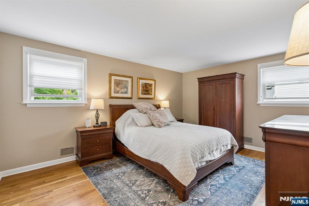 60 Edgemere Road — photo 25