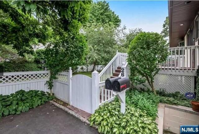 26 7th Street B - Photo 1