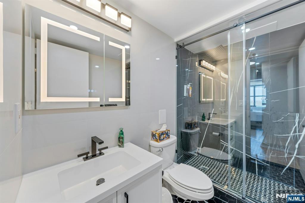 7004 Blvd East 31D - Photo 8