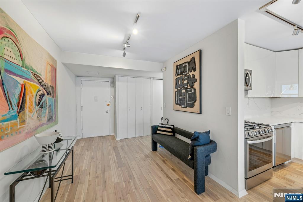 7004 Blvd East 31D - Photo 10