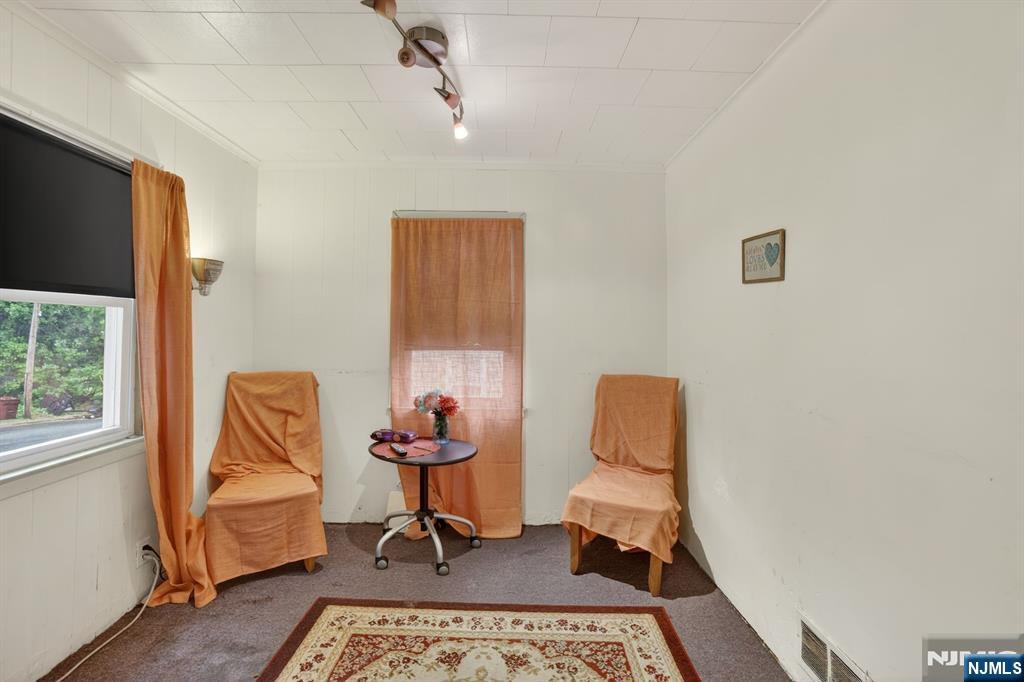 129 Pake Street - Photo 3