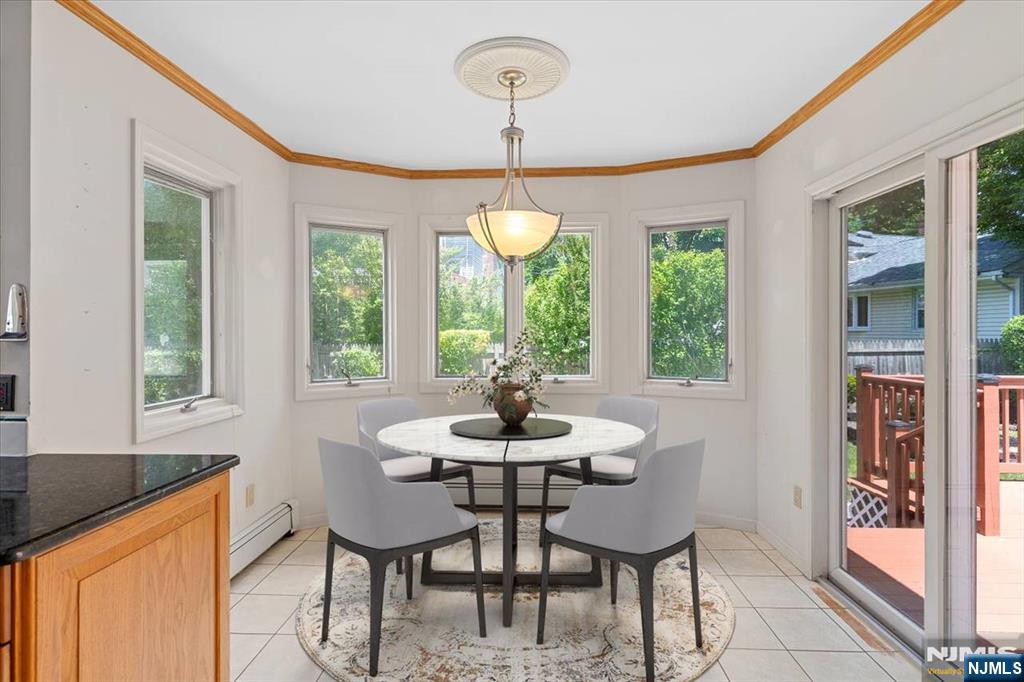 Breakfast Room