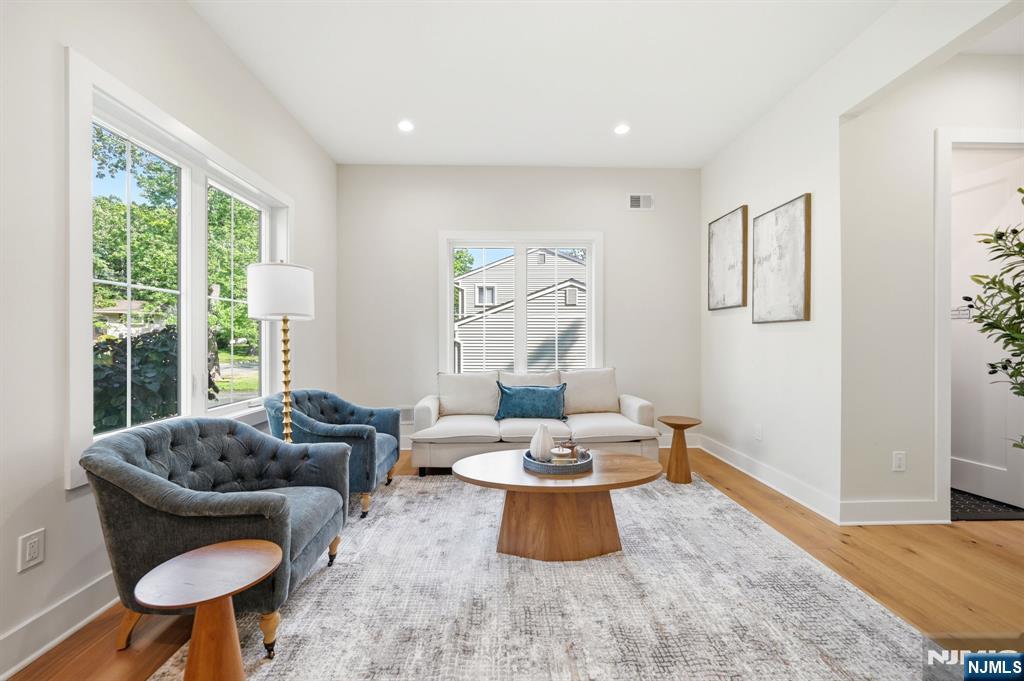 17 Arlington Drive — photo 11