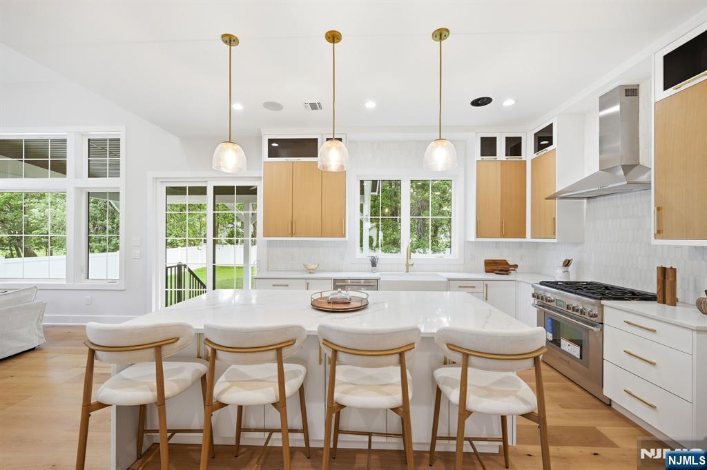 17 Arlington Drive — photo 3