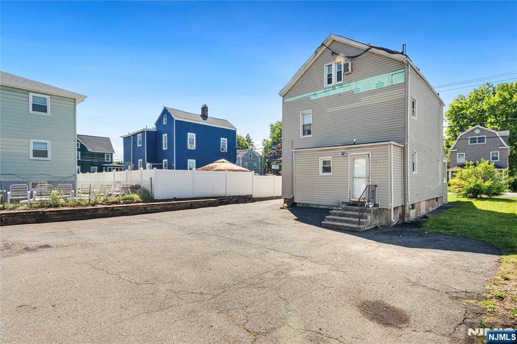 Homes for sale in Bloomfield, NJ | 223 Montgomery St, Bloomfield, NJ 07003 | MLS# 26016581