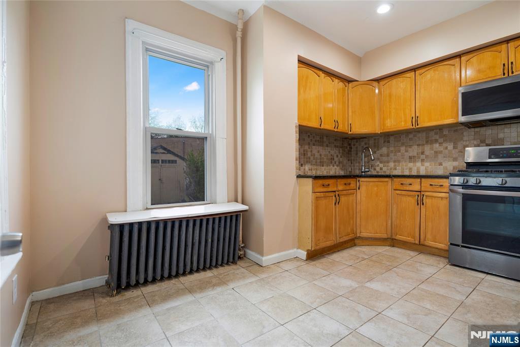 137 Central Avenue, Hackensack, NJ 07601 Listing Photo  9