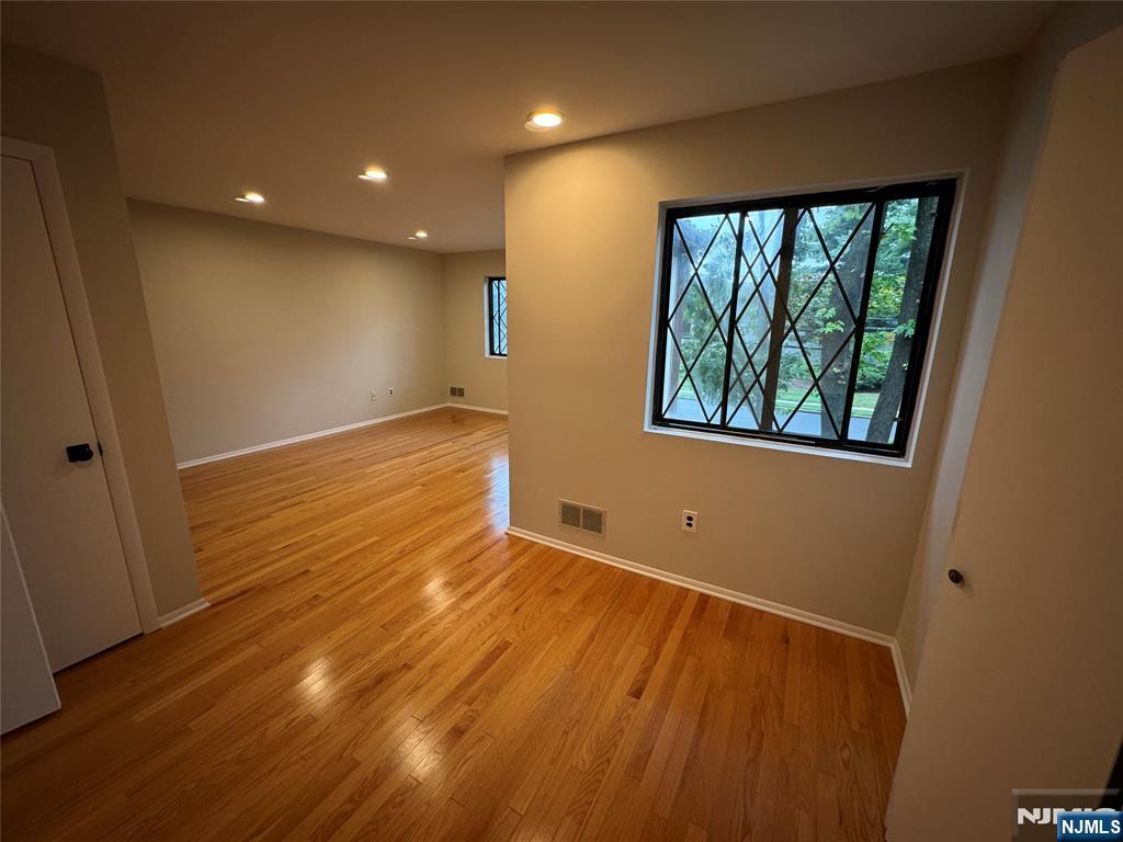 119 Broadway, Cresskill, NJ 07626 Listing Photo  8