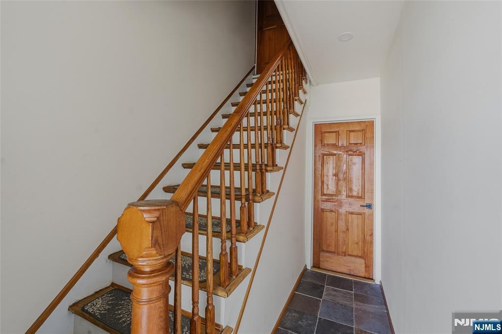 44 Grove Avenue 1 - Photo 3