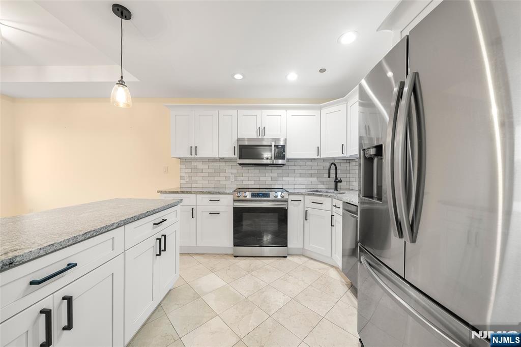 399 11th Street, #206, Palisades Park, NJ 07650 Listing Photo  8