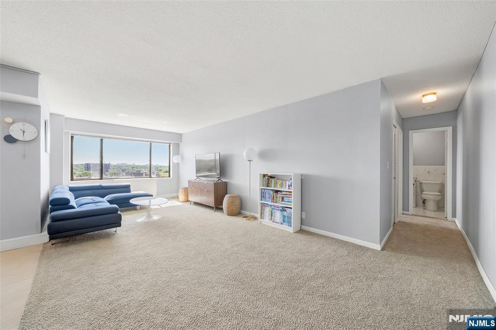 150 Overlook Avenue #8D