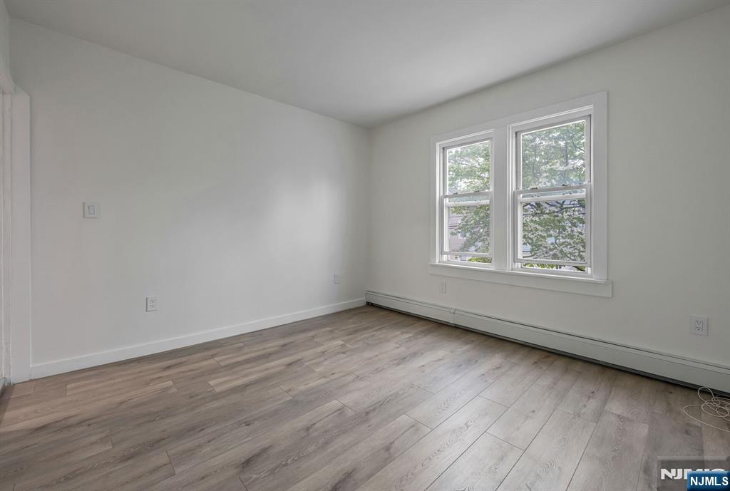 9 Spencer Avenue - Photo 3