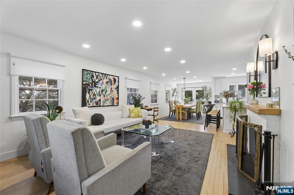 4 Lois Avenue - Photo 5