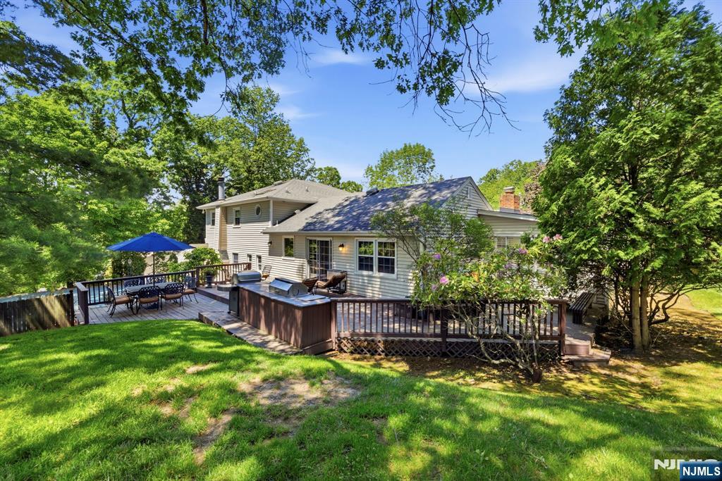 12 Wildwood Drive — photo 37