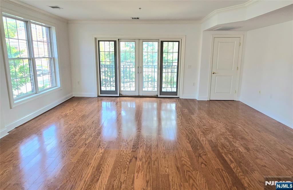54 Polifly Rd #201, Hackensack, NJ 07601