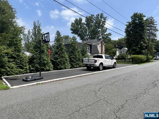 Extra Parking Spot