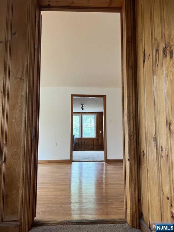 211 Paterson Avenue 2nd Fl - Photo 5