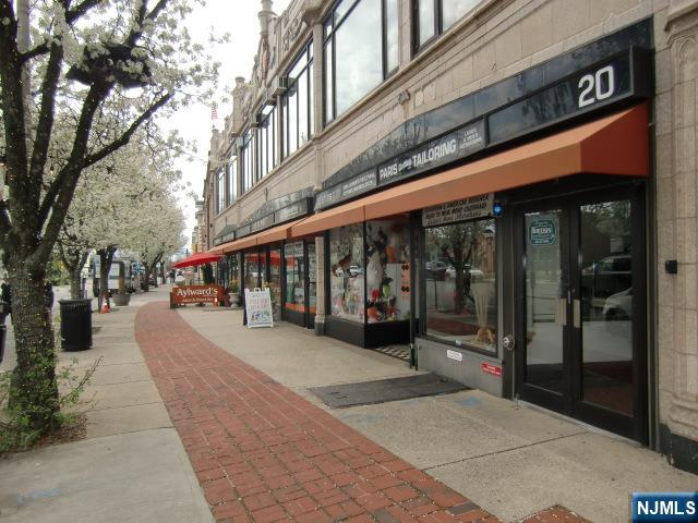 20 N VAN BRUNT Street Office #1 - Photo 4