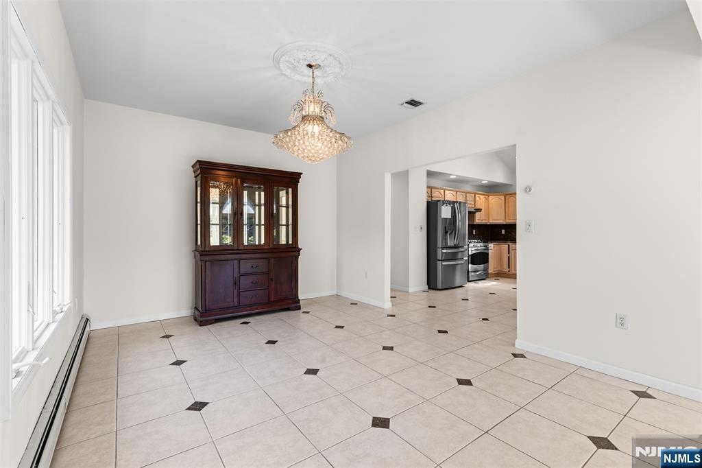 499 Morse Avenue — photo 11