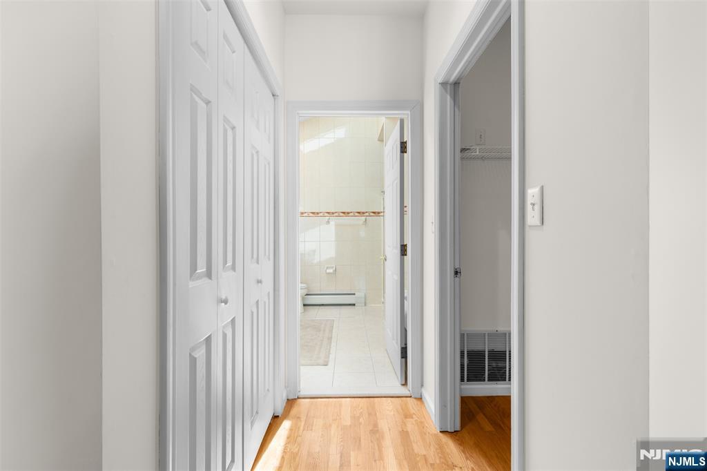 499 Morse Avenue — photo 28