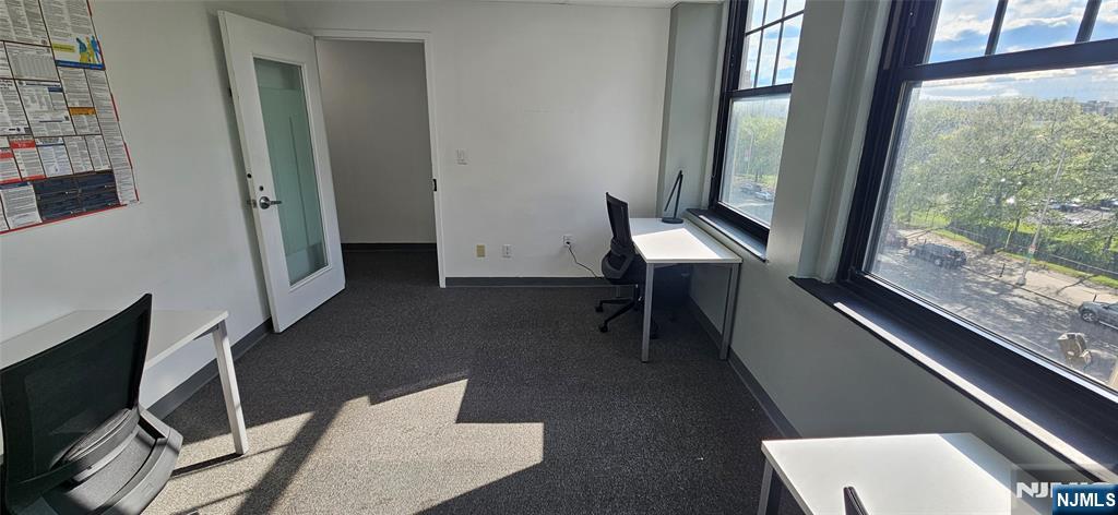 972 Broad Street Floor 3 - Photo 4