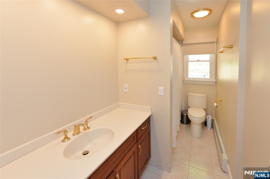 Main Level Bath