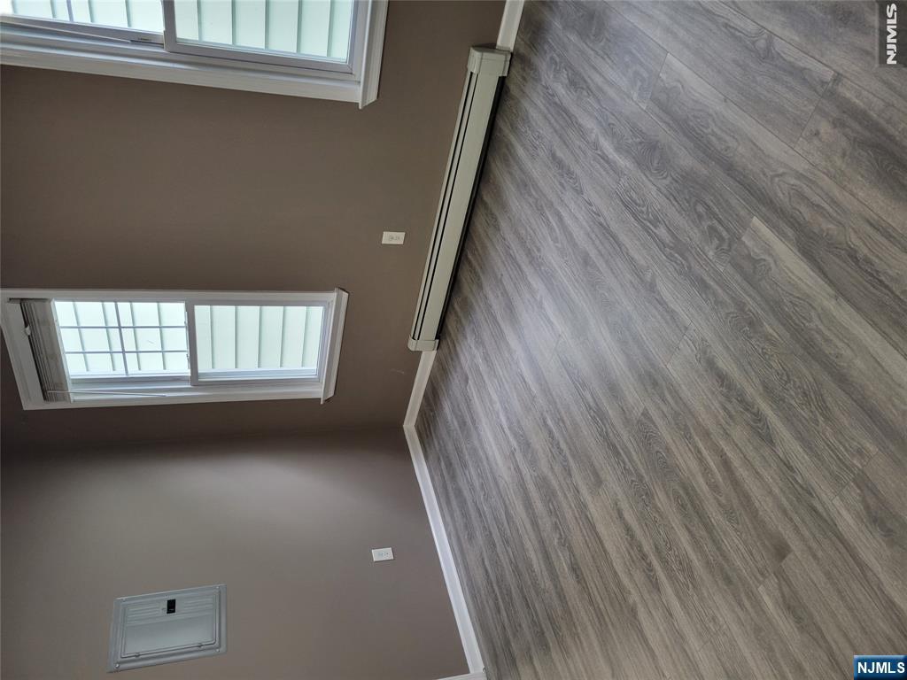 15 Somerset second floor - Photo 3