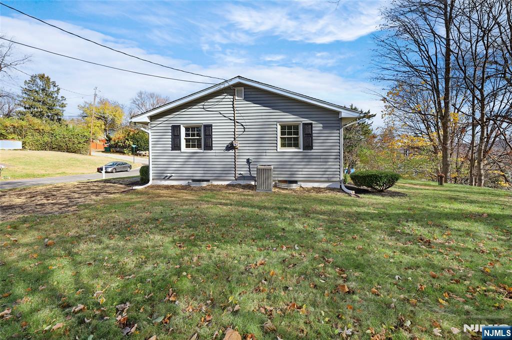 6 Van Buren Avenue - Photo 4