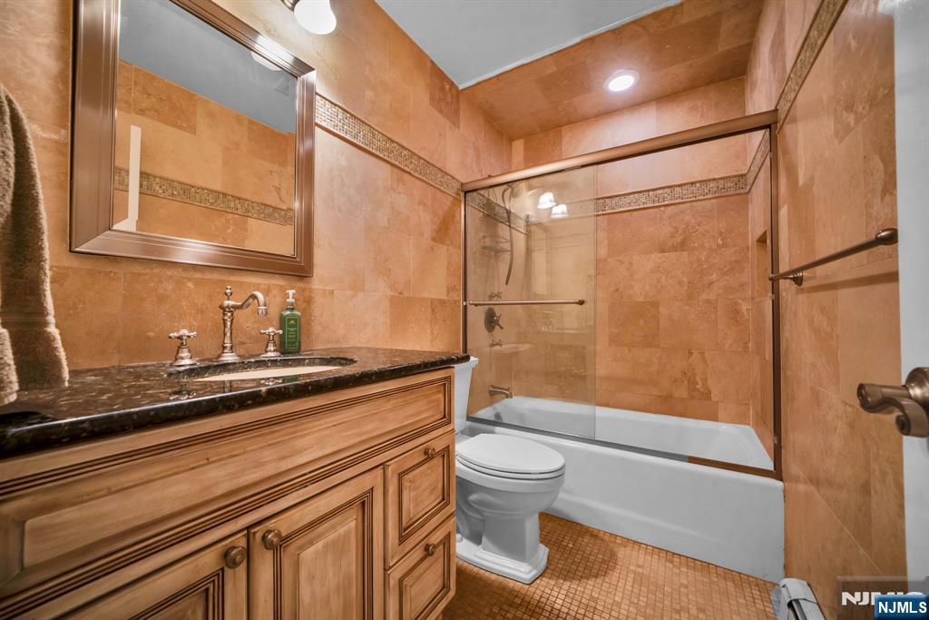 468 Manchester Way — photo 22